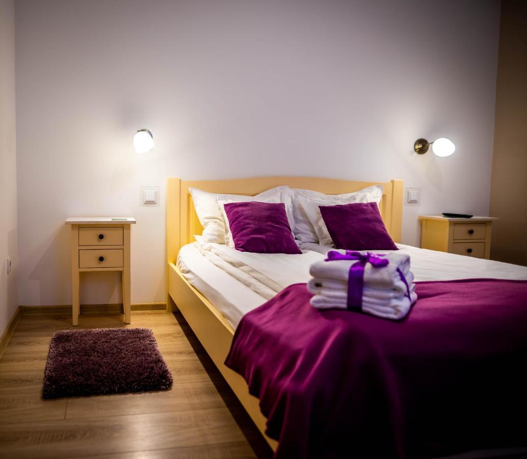 Ferienwohnung Brassai Square Brașov Exterior foto